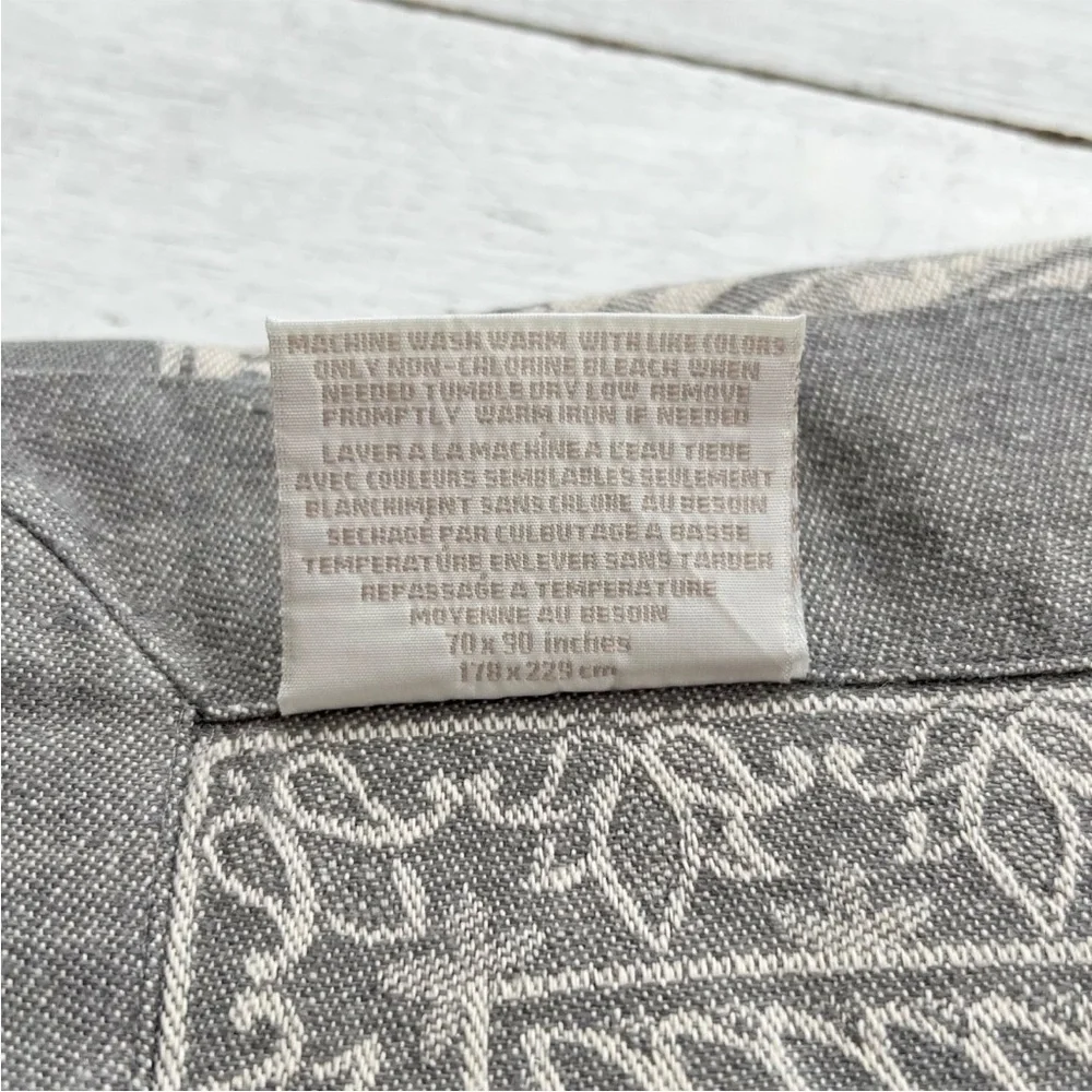 Williams Sonoma Paisley Floral Jacquard Linen/Cotton Gray Tan Tablecloth 70x 90